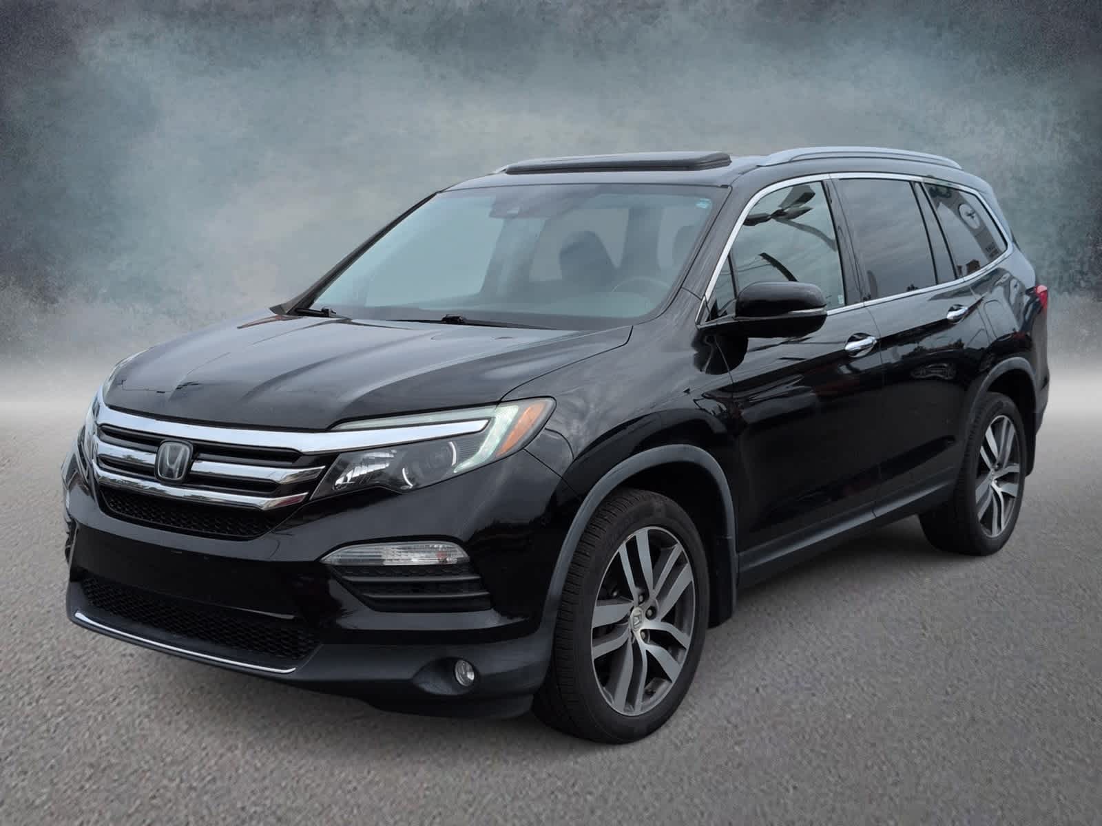 Thumbnail: 2017 Honda Pilot - 4