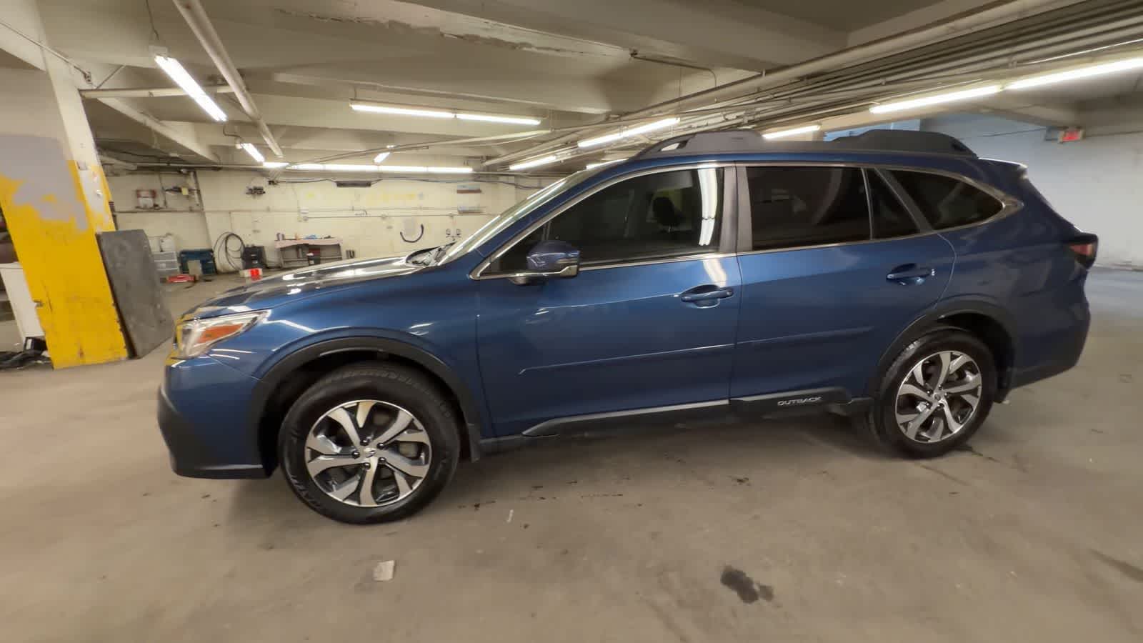 Thumbnail: 2022 Subaru Outback - 5