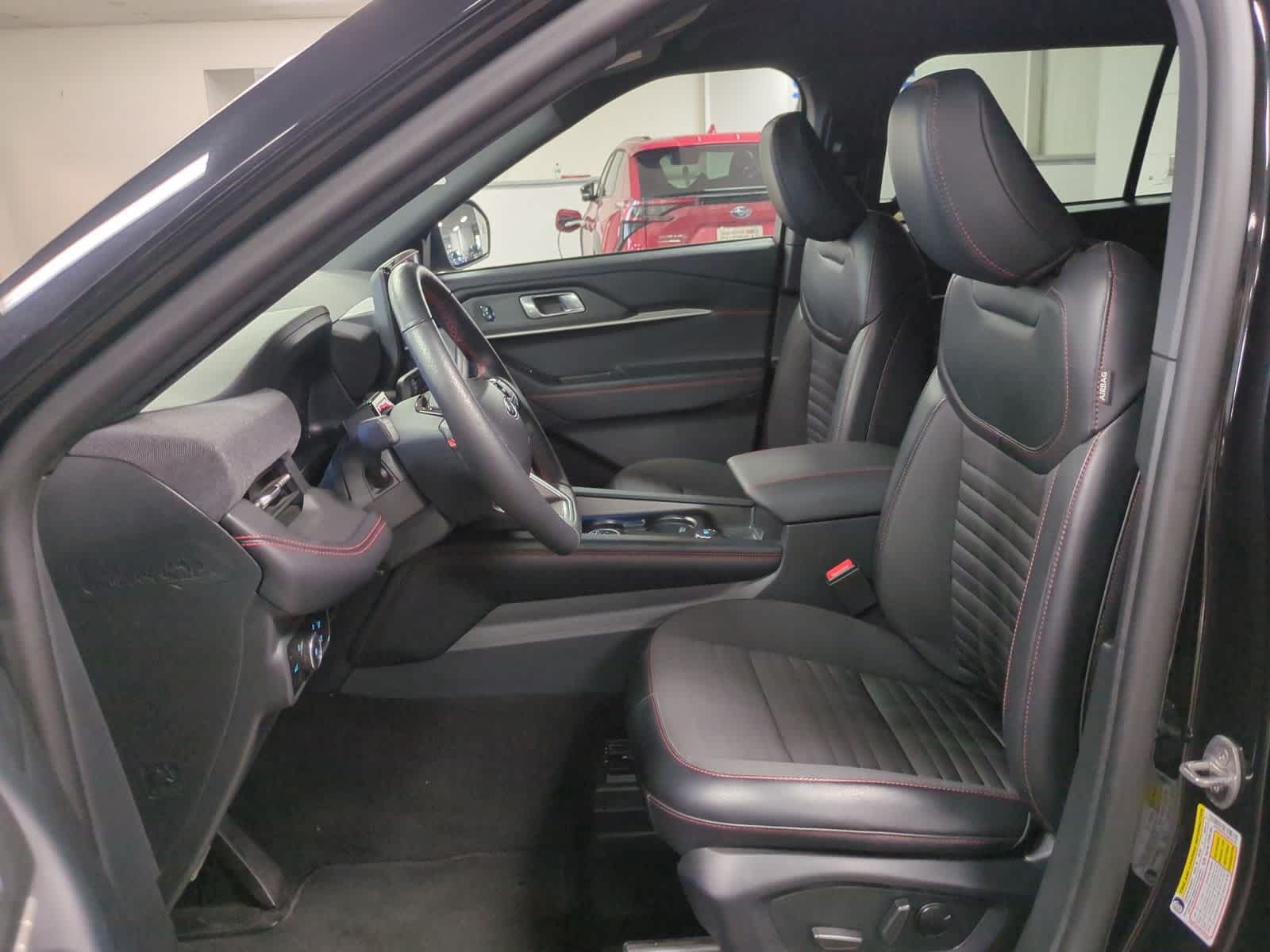 Thumbnail: 2025 Ford Explorer - 17