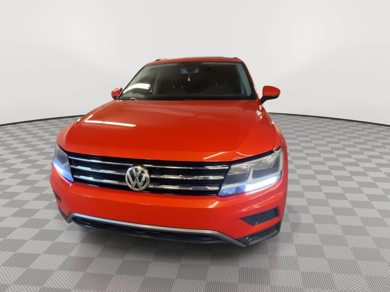 Thumbnail: 2019 Volkswagen Tiguan - 4