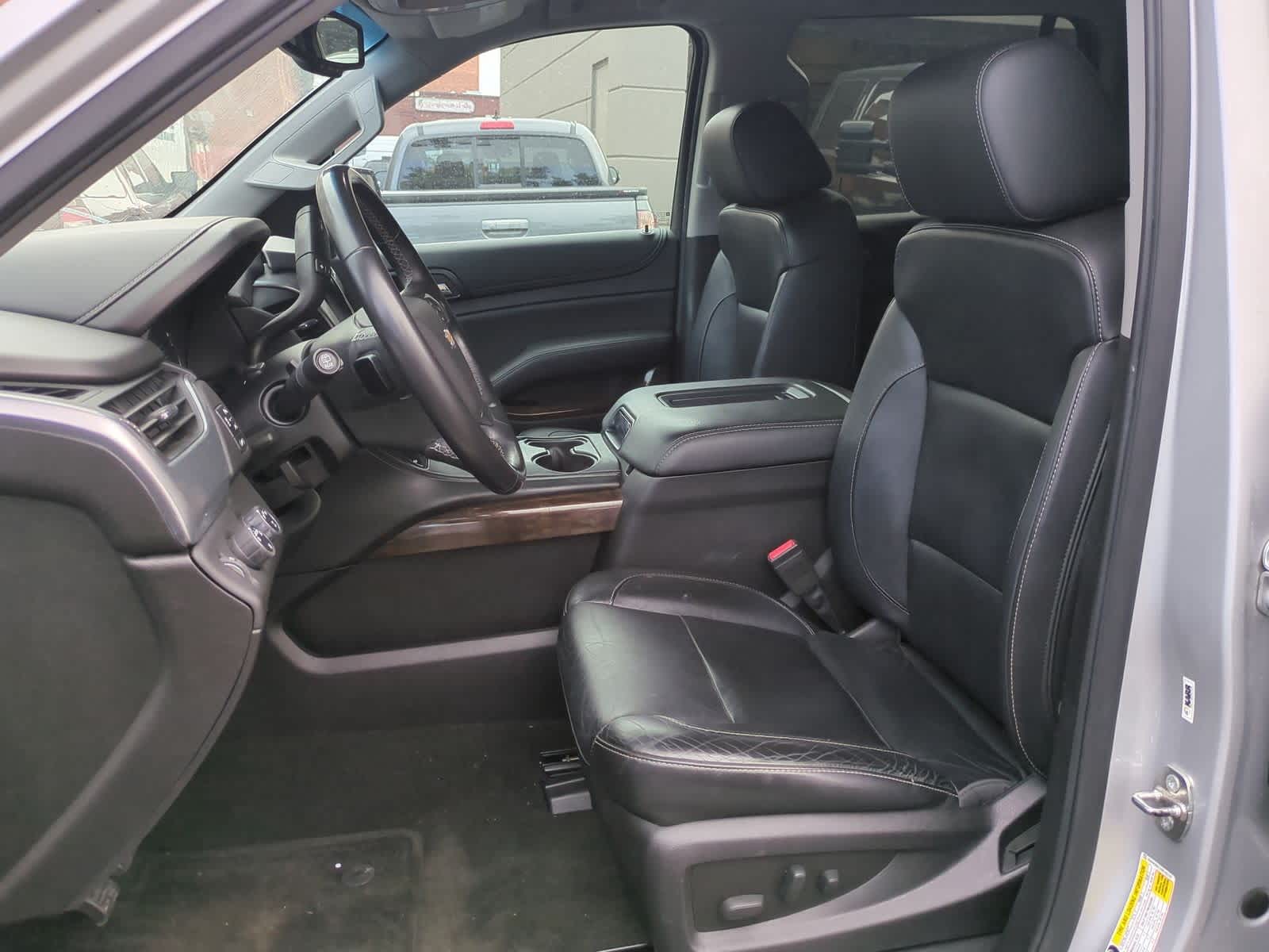 Thumbnail: 2017 Chevrolet Tahoe - 17