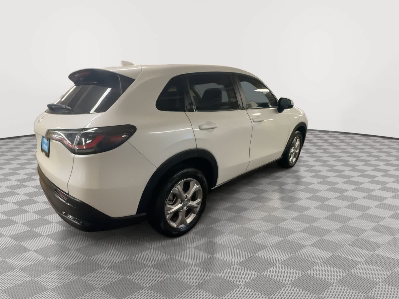 Thumbnail: 2025 Honda HR-V - 8