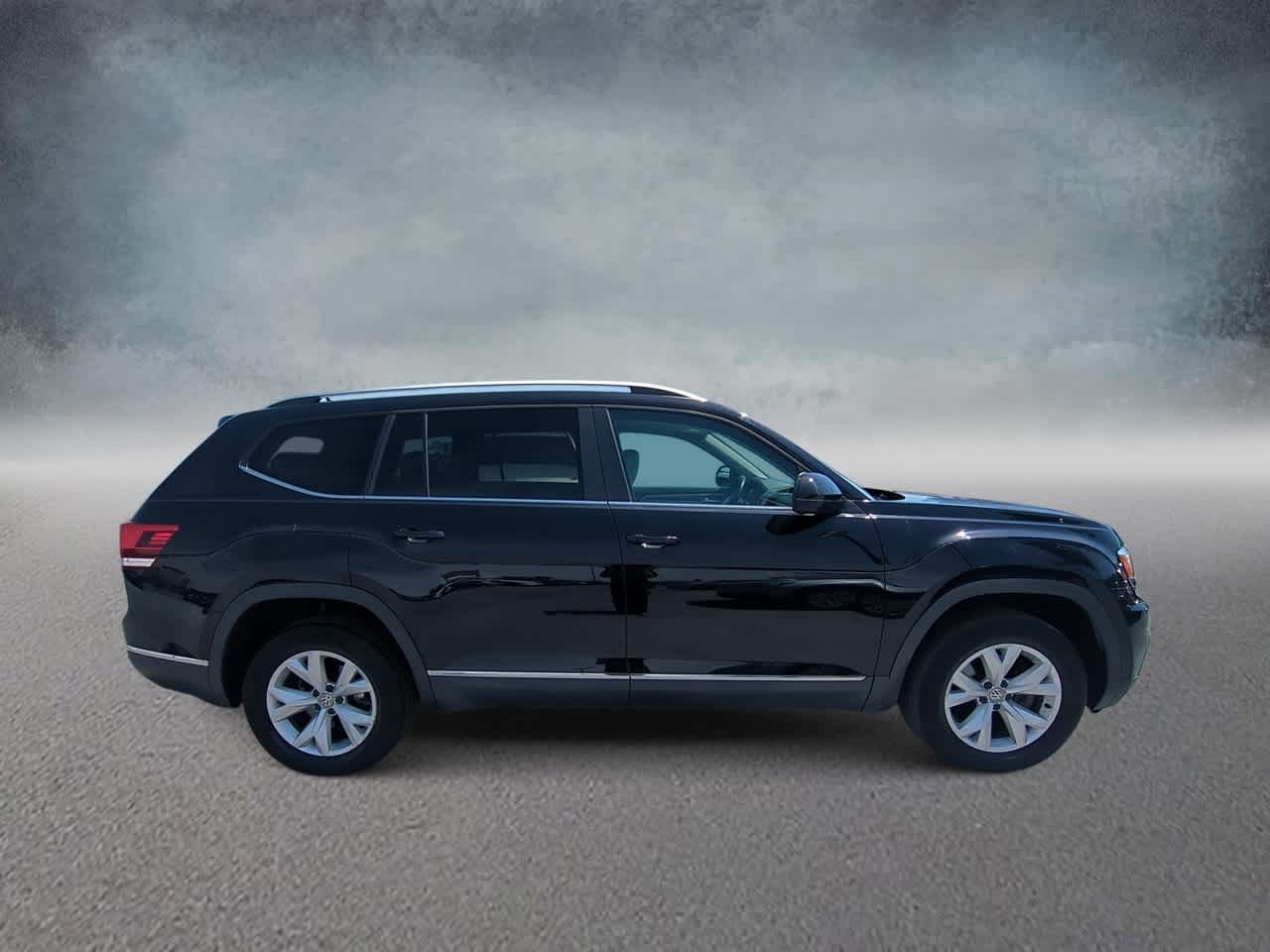 Thumbnail: 2018 Volkswagen Atlas - 9