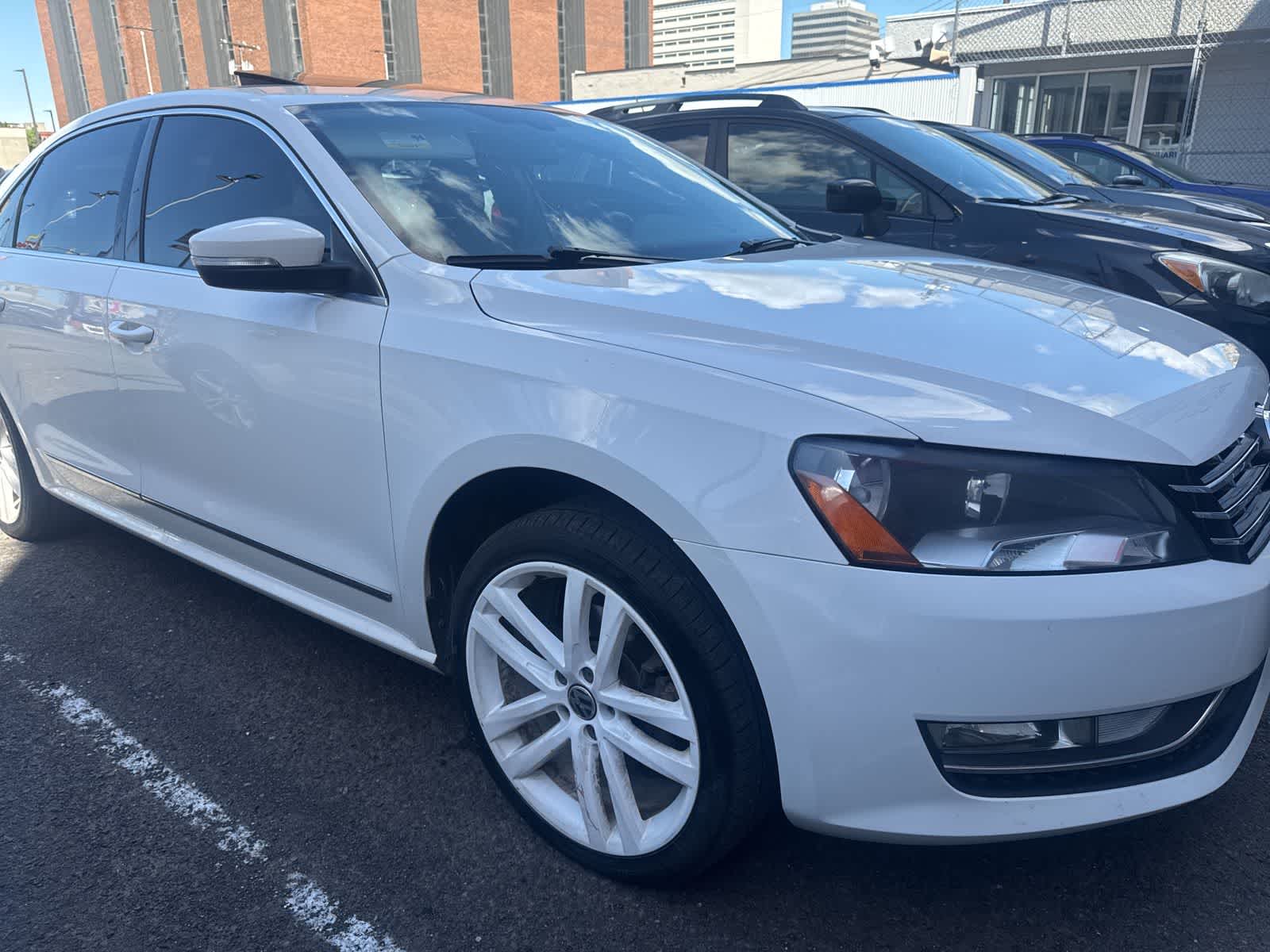 Thumbnail: 2013 Volkswagen Passat - 7