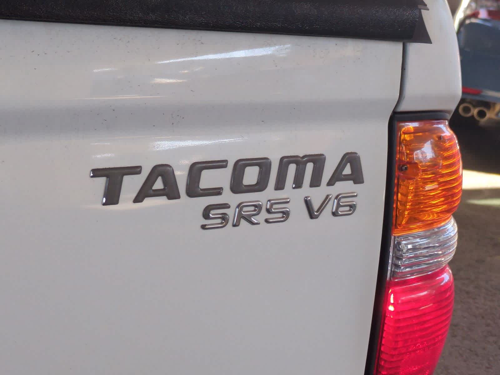 Thumbnail: 2004 Toyota Tacoma - 13