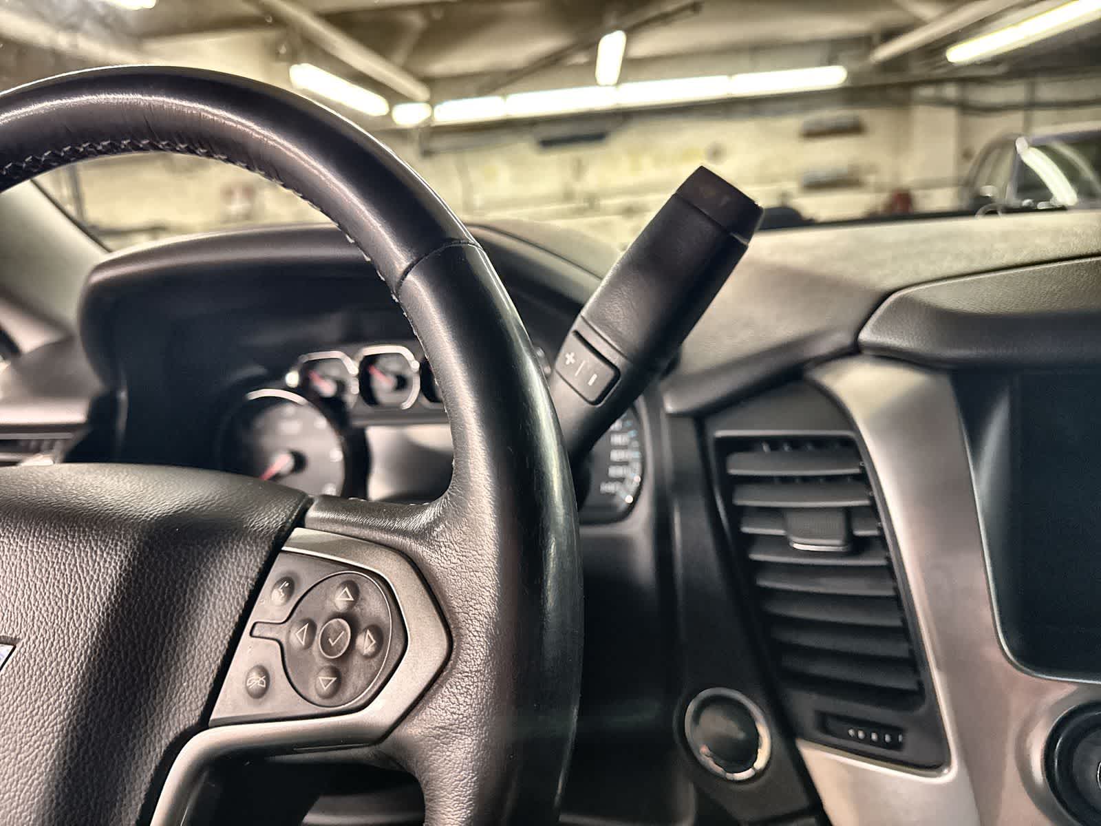 Thumbnail: 2018 Chevrolet Tahoe - 23