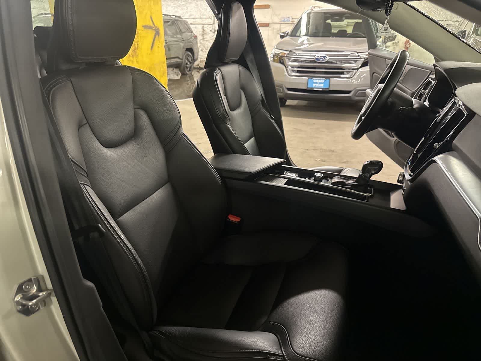 Thumbnail: 2020 Volvo S60 - 20