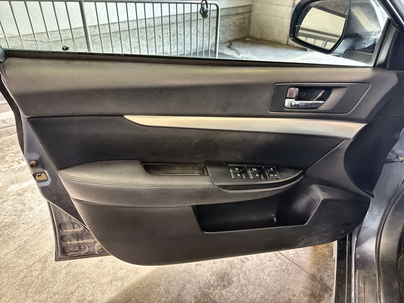 Thumbnail: 2014 Subaru Outback - 10