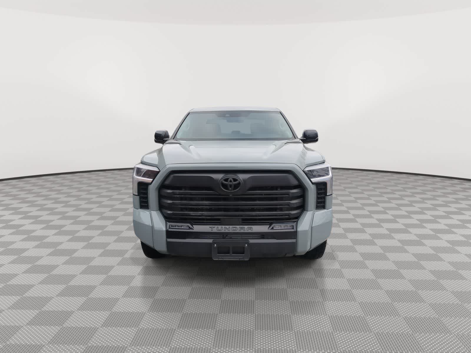 Thumbnail: 2024 Toyota Tundra - 3