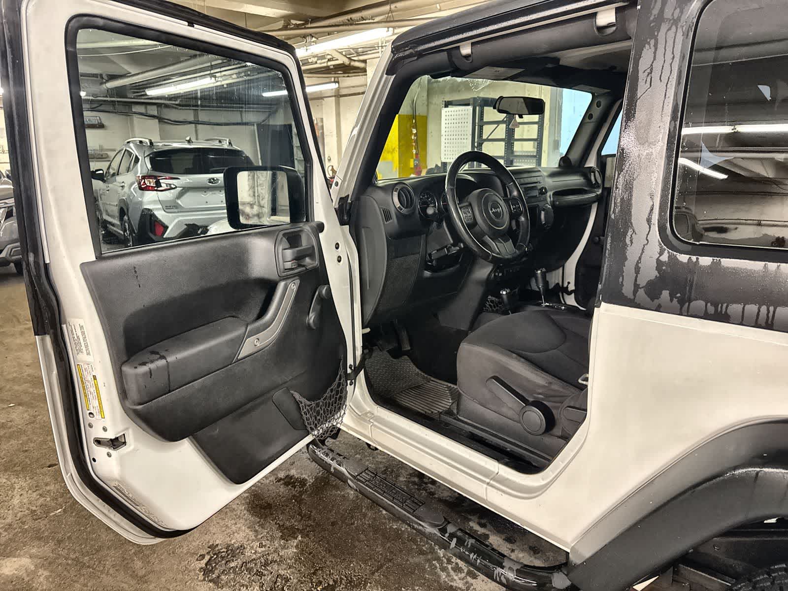 Thumbnail: 2013 Jeep Wrangler - 10