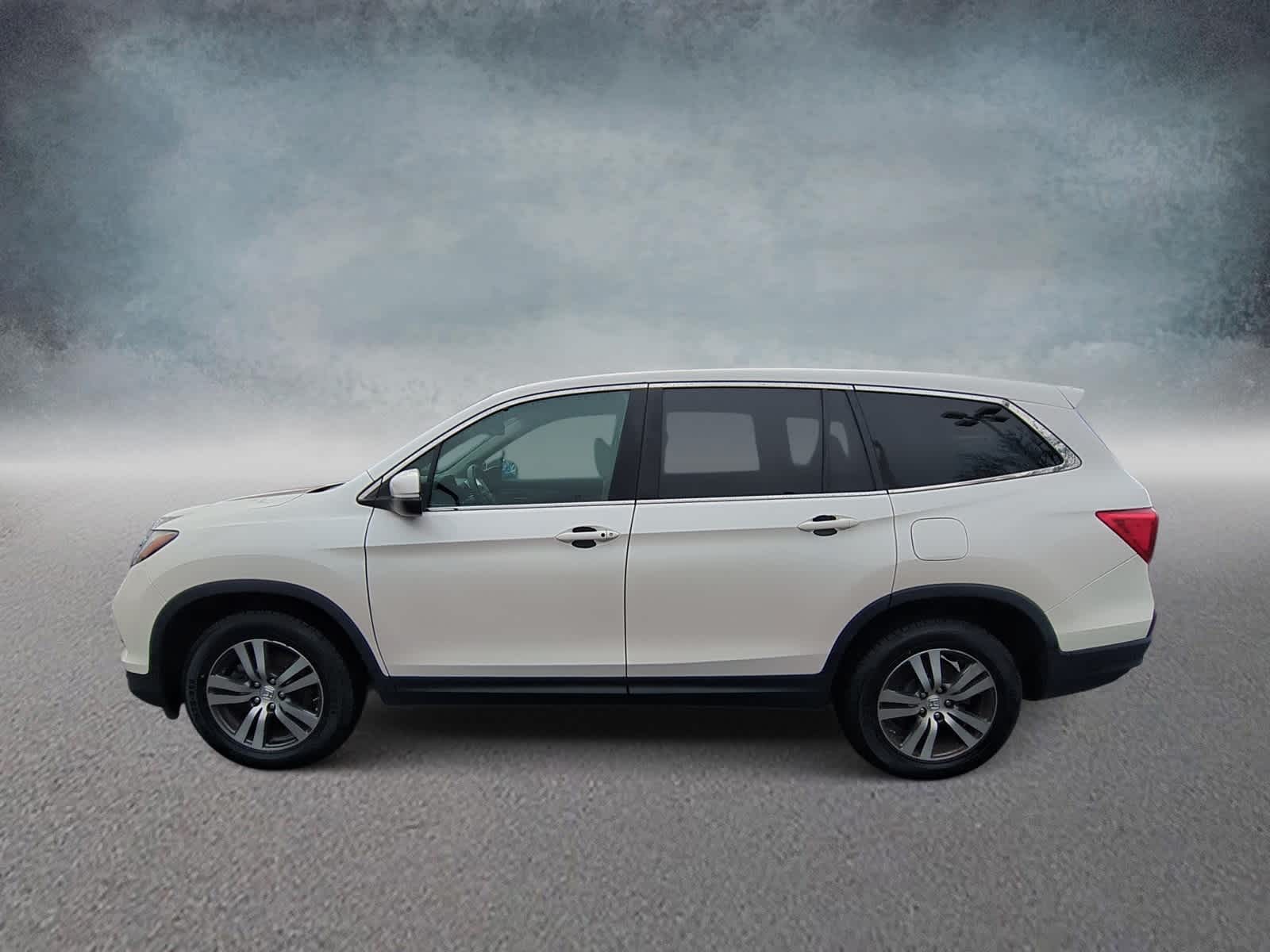 Thumbnail: 2017 Honda Pilot - 5