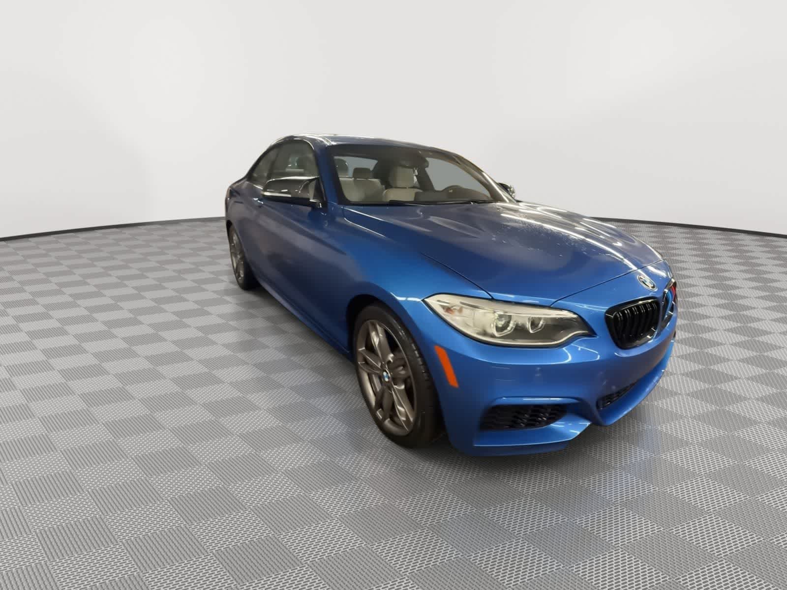 Thumbnail: 2016 BMW 2 Series - 2