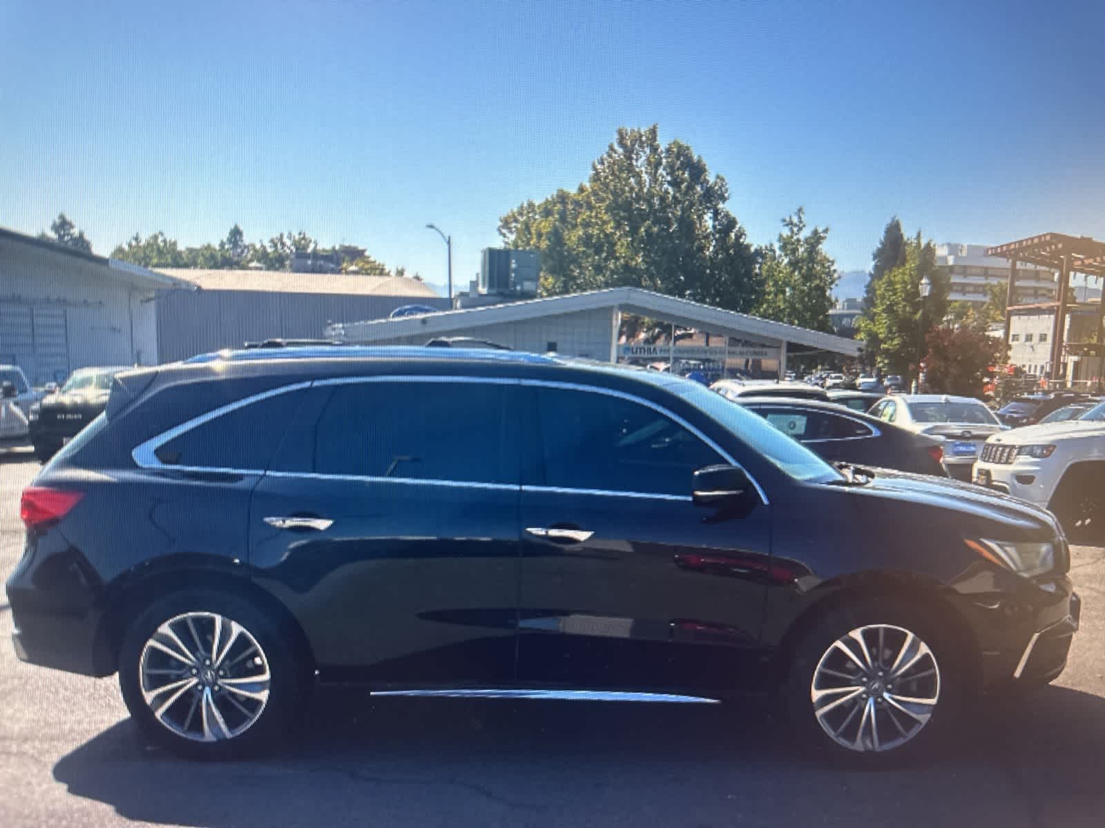 Thumbnail: 2017 Acura MDX - 6