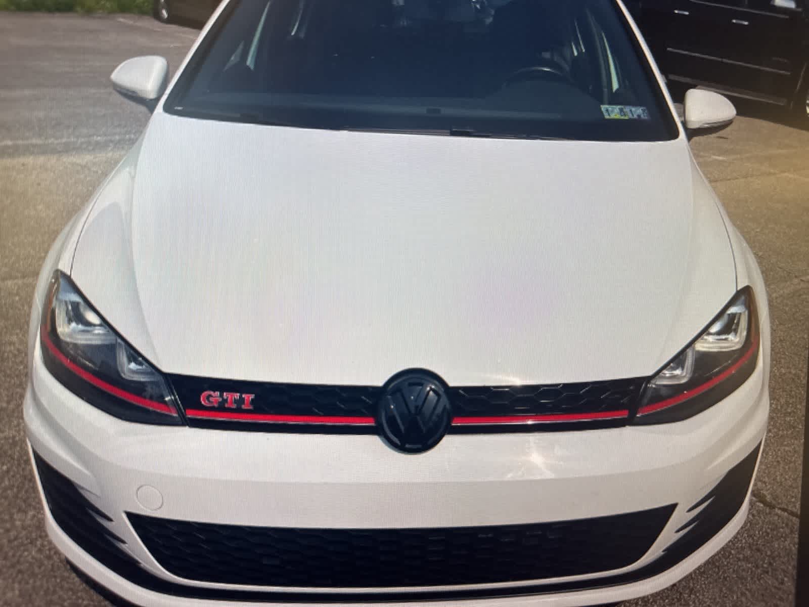 2017 Volkswagen Golf GTI SE 8