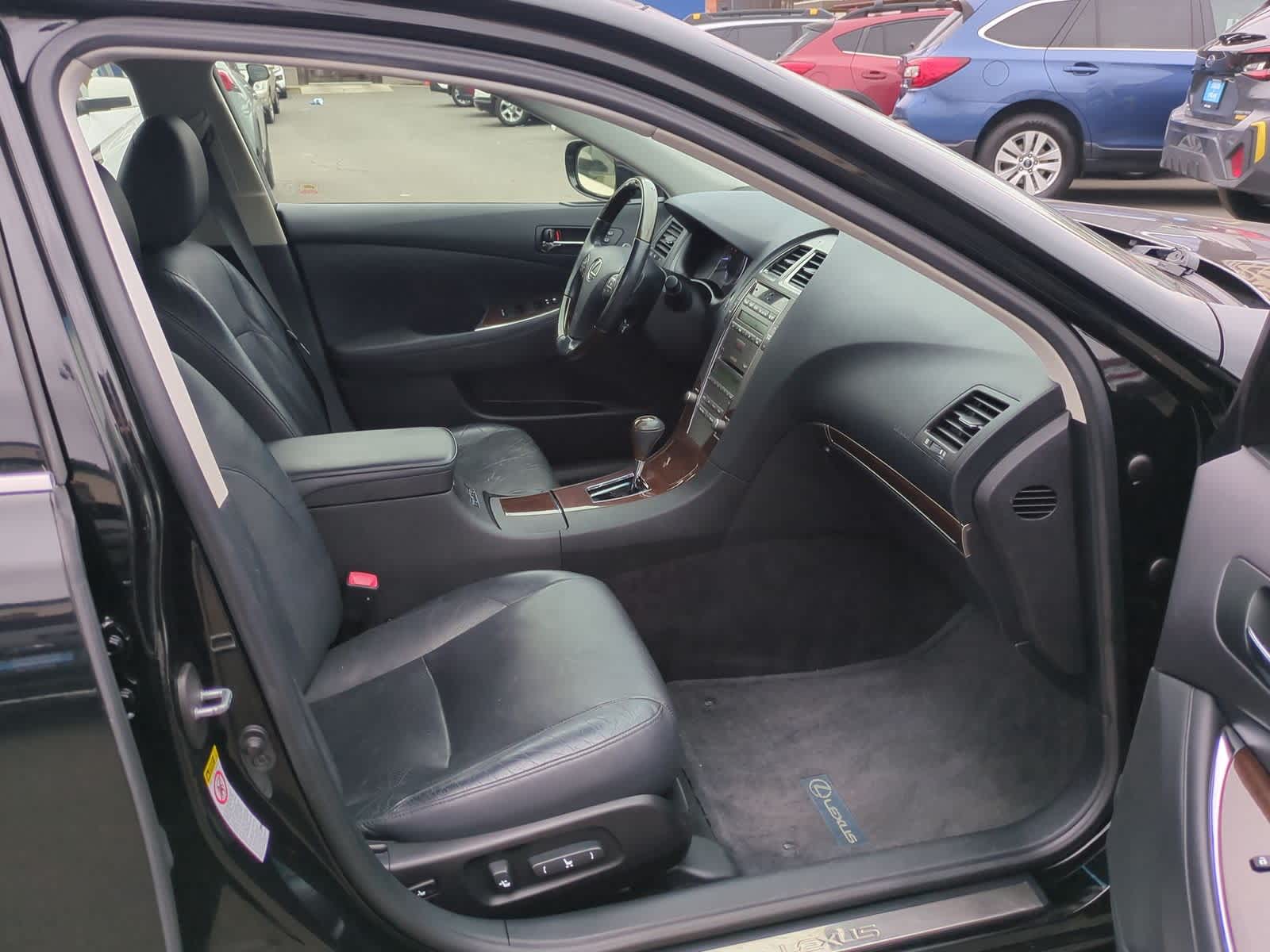 Thumbnail: 2011 Lexus ES - 23