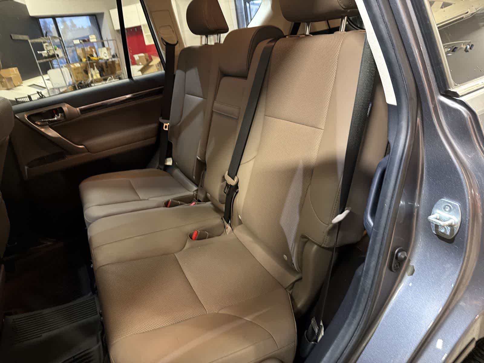 Thumbnail: 2020 Lexus GX - 21