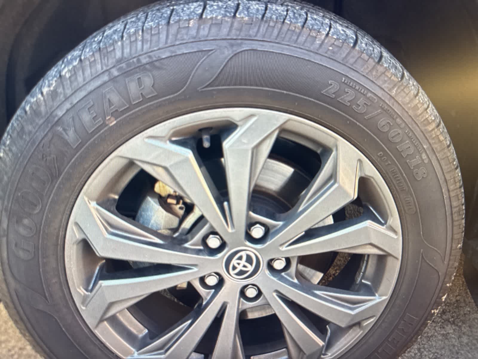 Thumbnail: 2022 Toyota RAV4 - 9