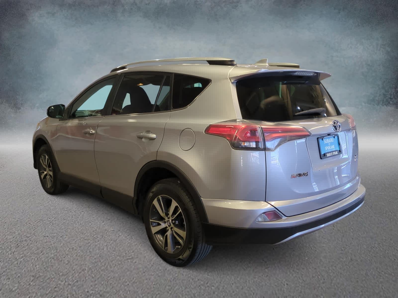 Thumbnail: 2017 Toyota RAV4 - 6