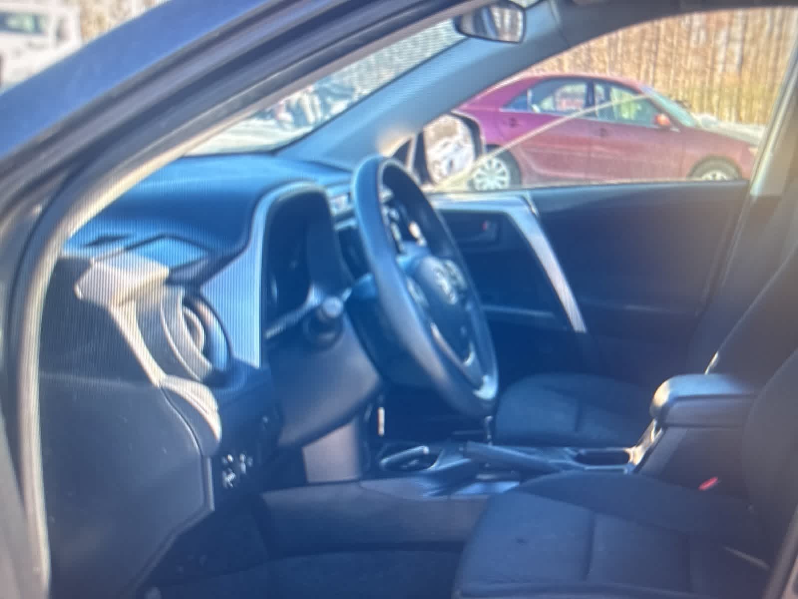 Thumbnail: 2017 Toyota RAV4 - 10