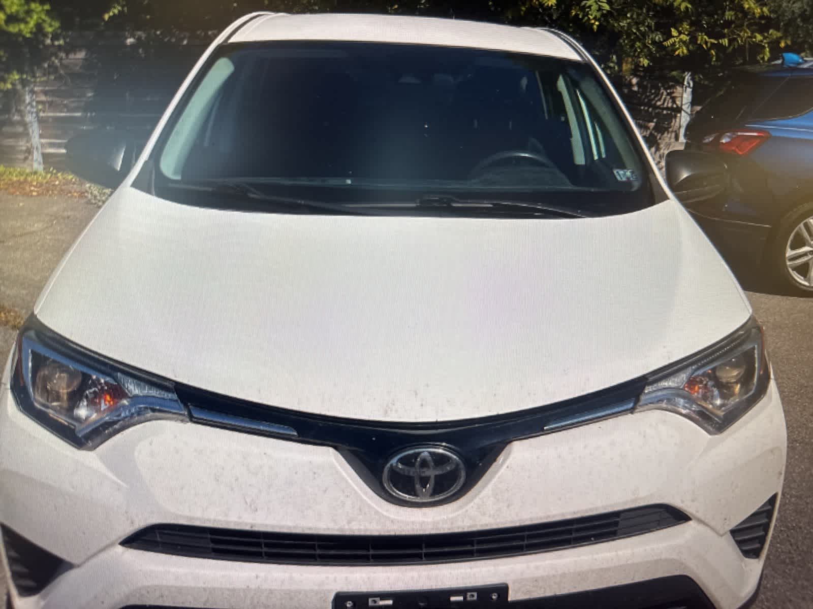 Thumbnail: 2018 Toyota RAV4 - 8