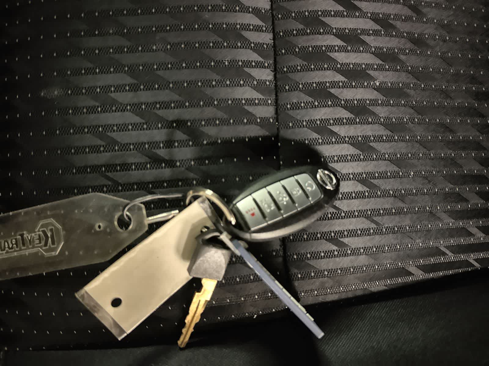 Thumbnail: 2017 Nissan Altima - 34