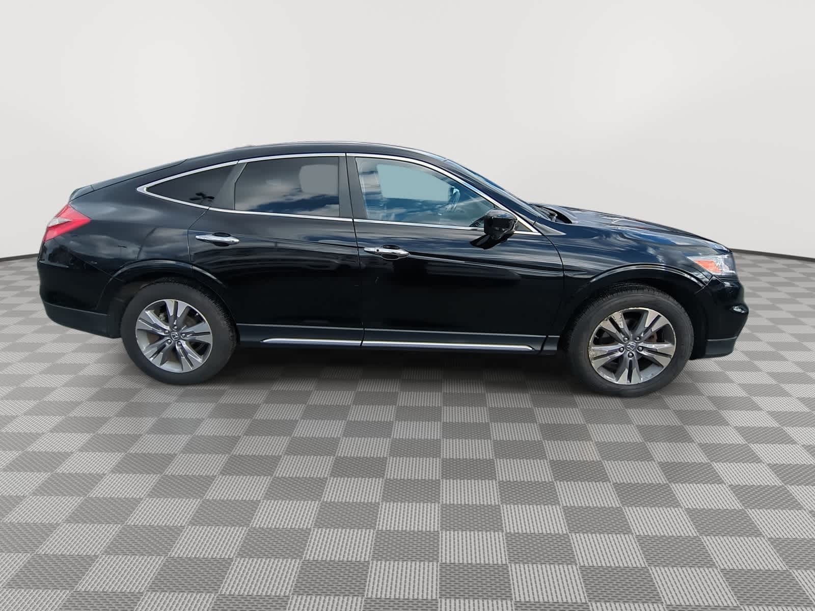 Thumbnail: 2014 Honda Crosstour - 9