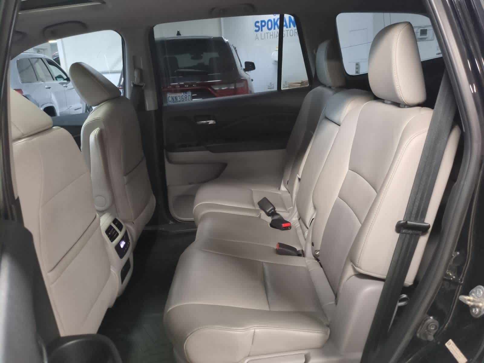 Thumbnail: 2016 Honda Pilot - 20