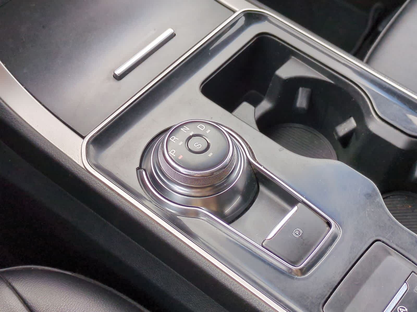 Thumbnail: 2020 Ford Edge - 31