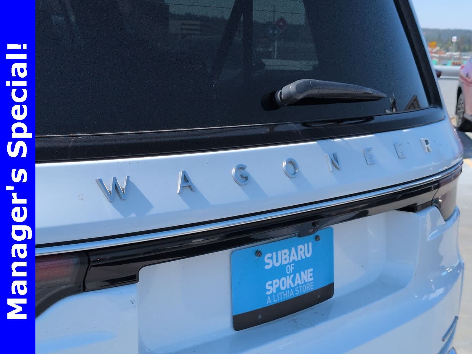 Thumbnail: 2023 Jeep Wagoneer - 13