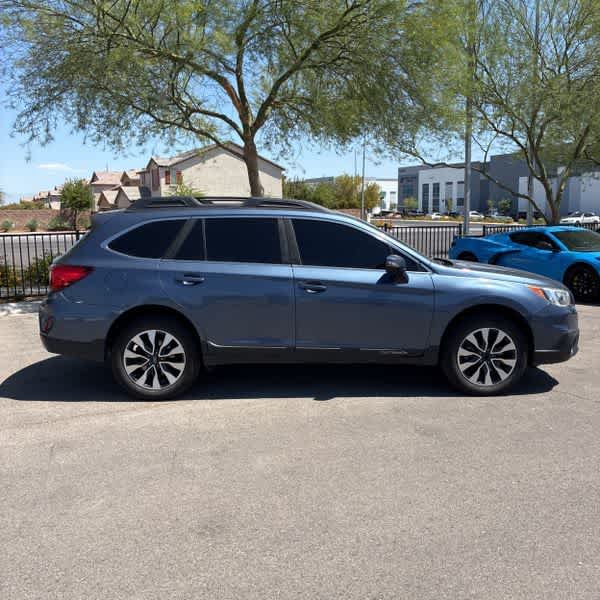 Thumbnail: 2017 Subaru Outback - 9