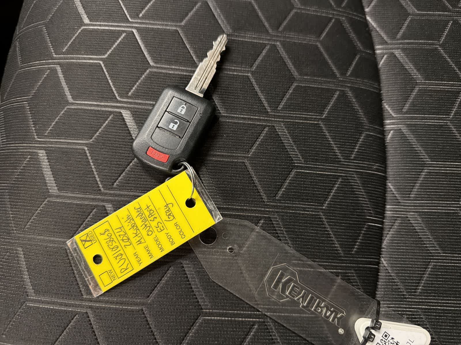 Thumbnail: 2024 Mitsubishi Outlander Sport - 35