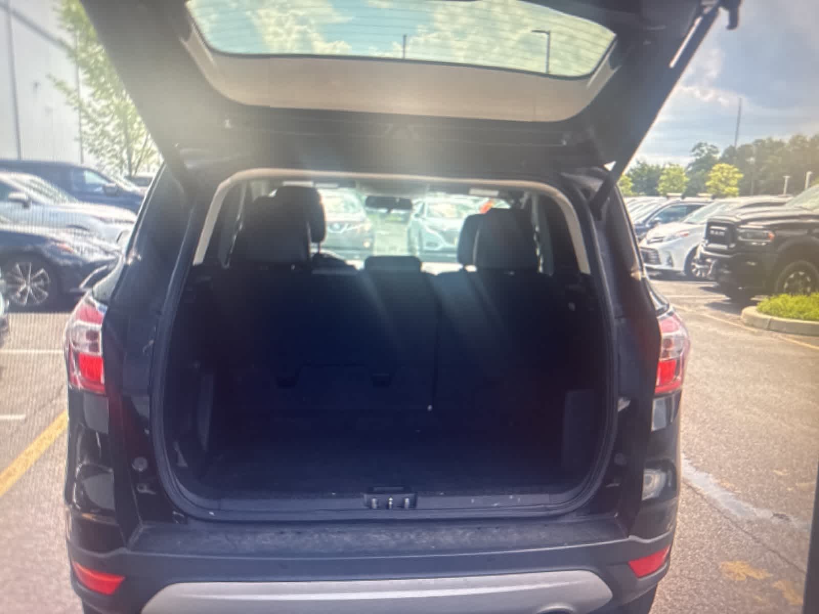 Thumbnail: 2018 Ford Escape - 21