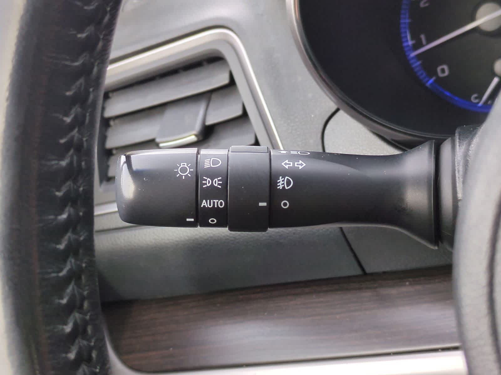 Thumbnail: 2016 Subaru Legacy - 28