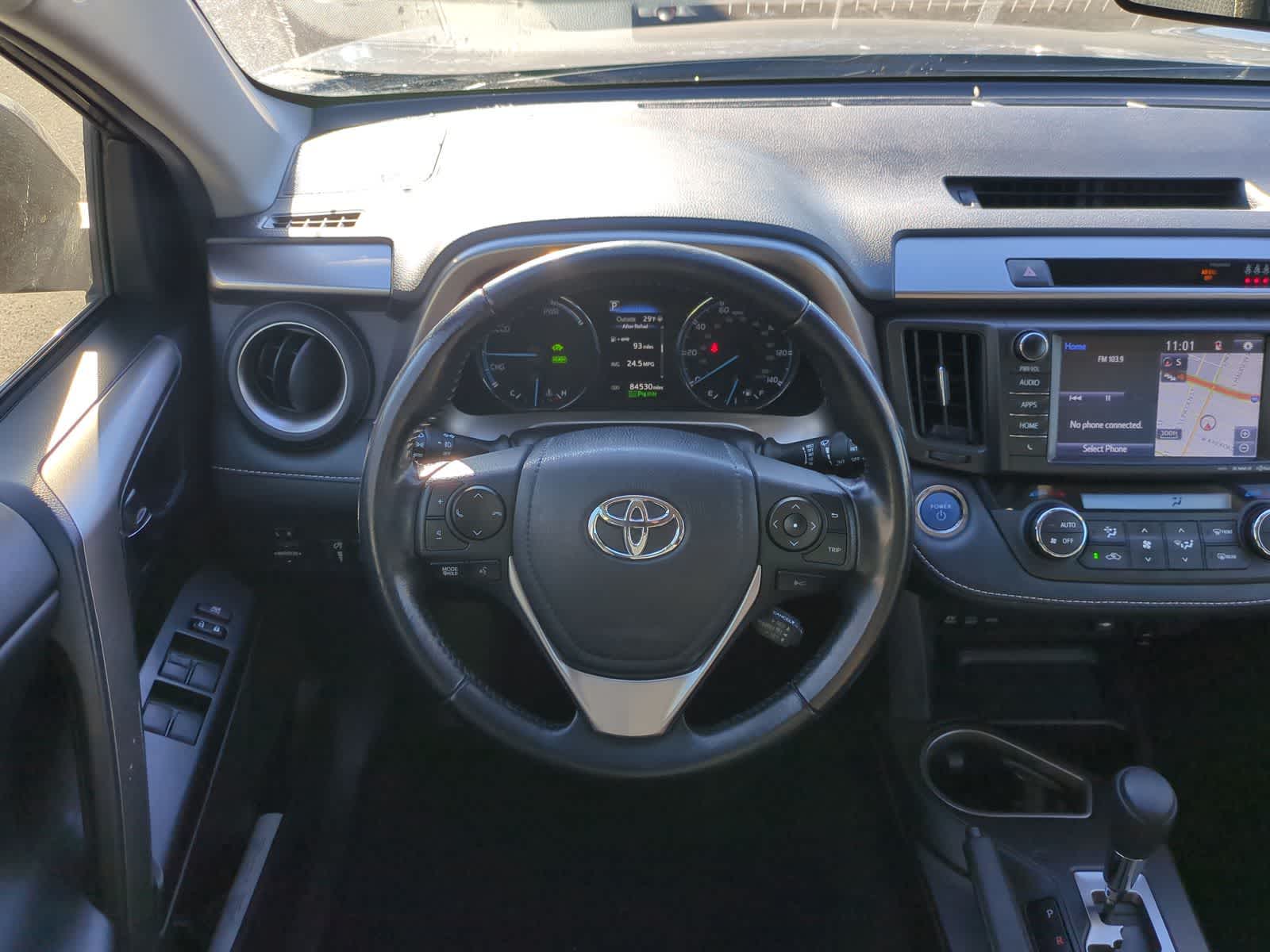 Thumbnail: 2018 Toyota RAV4 - 23