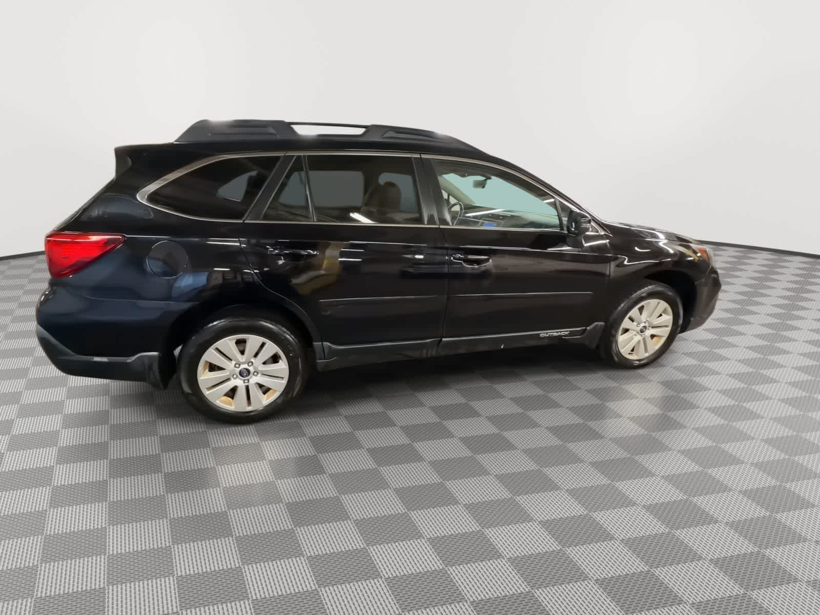 Thumbnail: 2019 Subaru Outback - 9