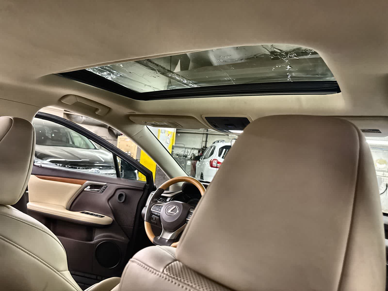 Thumbnail: 2020 Lexus RX - 22