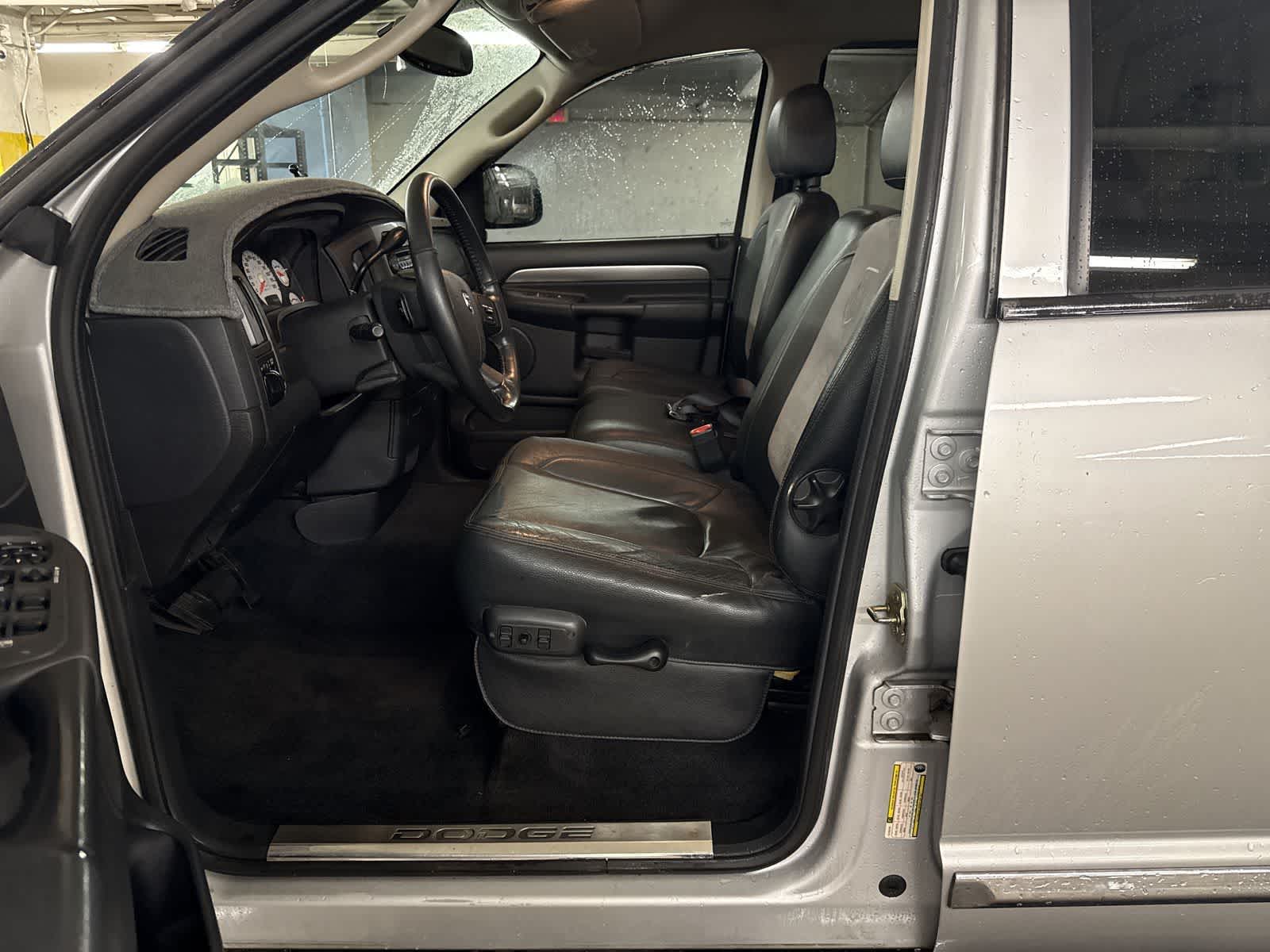 Thumbnail: 2005 Dodge Ram 1500 - 10