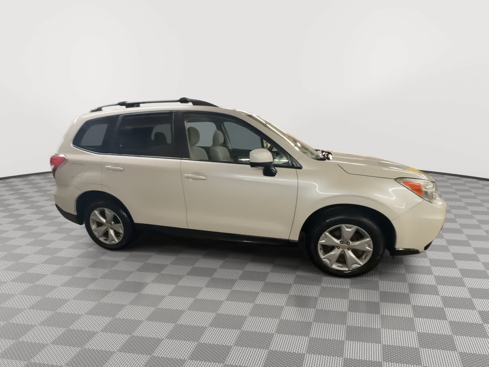 Thumbnail: 2015 Subaru Forester - 9