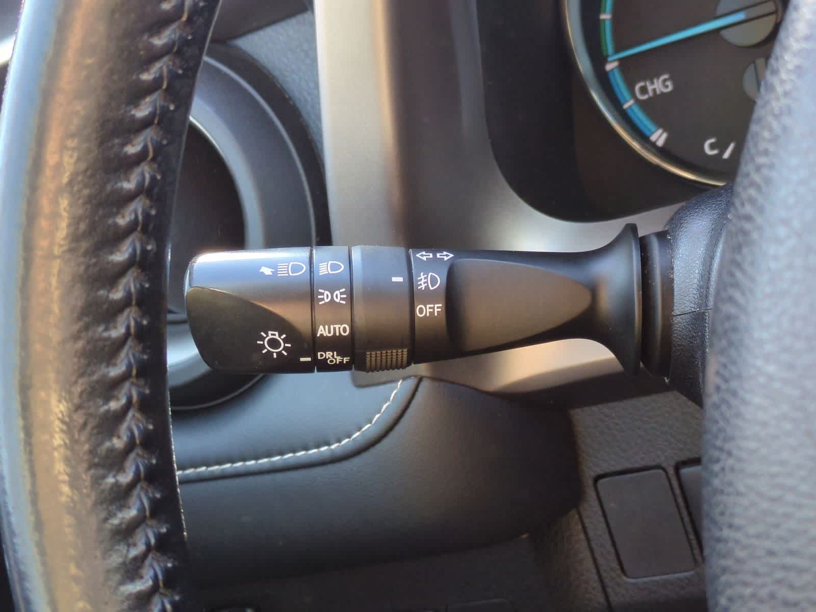 Thumbnail: 2018 Toyota RAV4 - 27