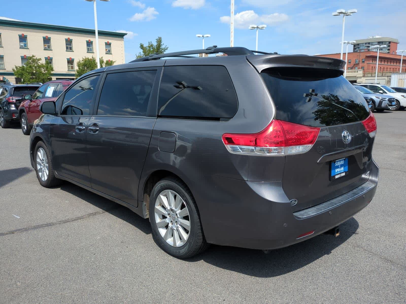 Thumbnail: 2013 Toyota Sienna - 6
