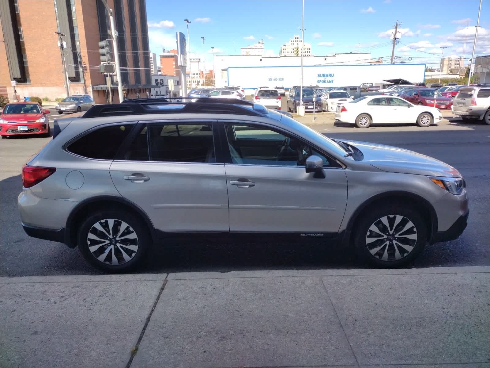Thumbnail: 2015 Subaru Outback - 5