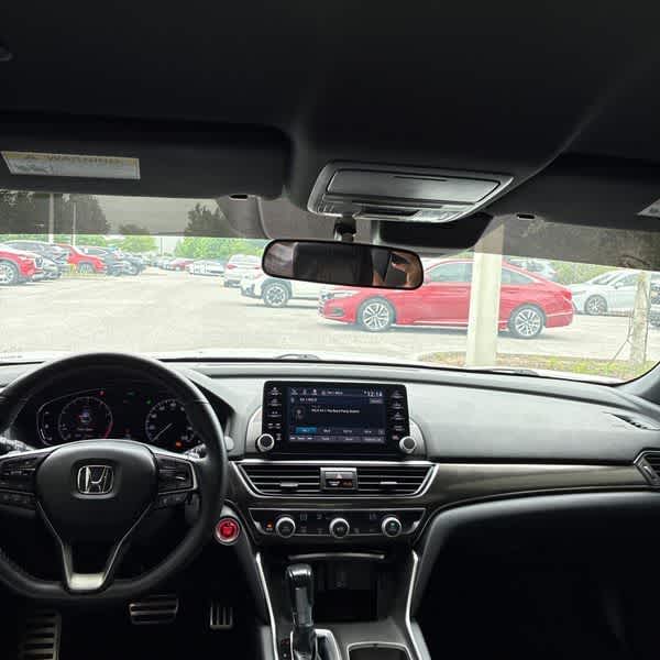 Thumbnail: 2018 Honda Accord - 17