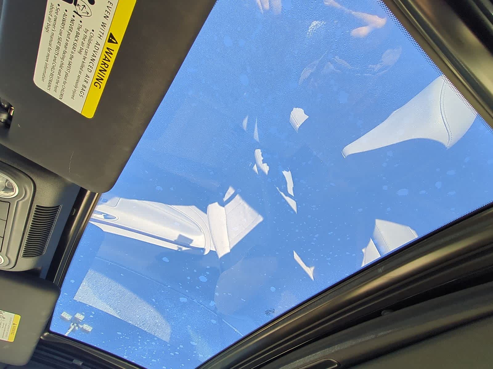 Thumbnail: 2012 Volkswagen Eos - 19