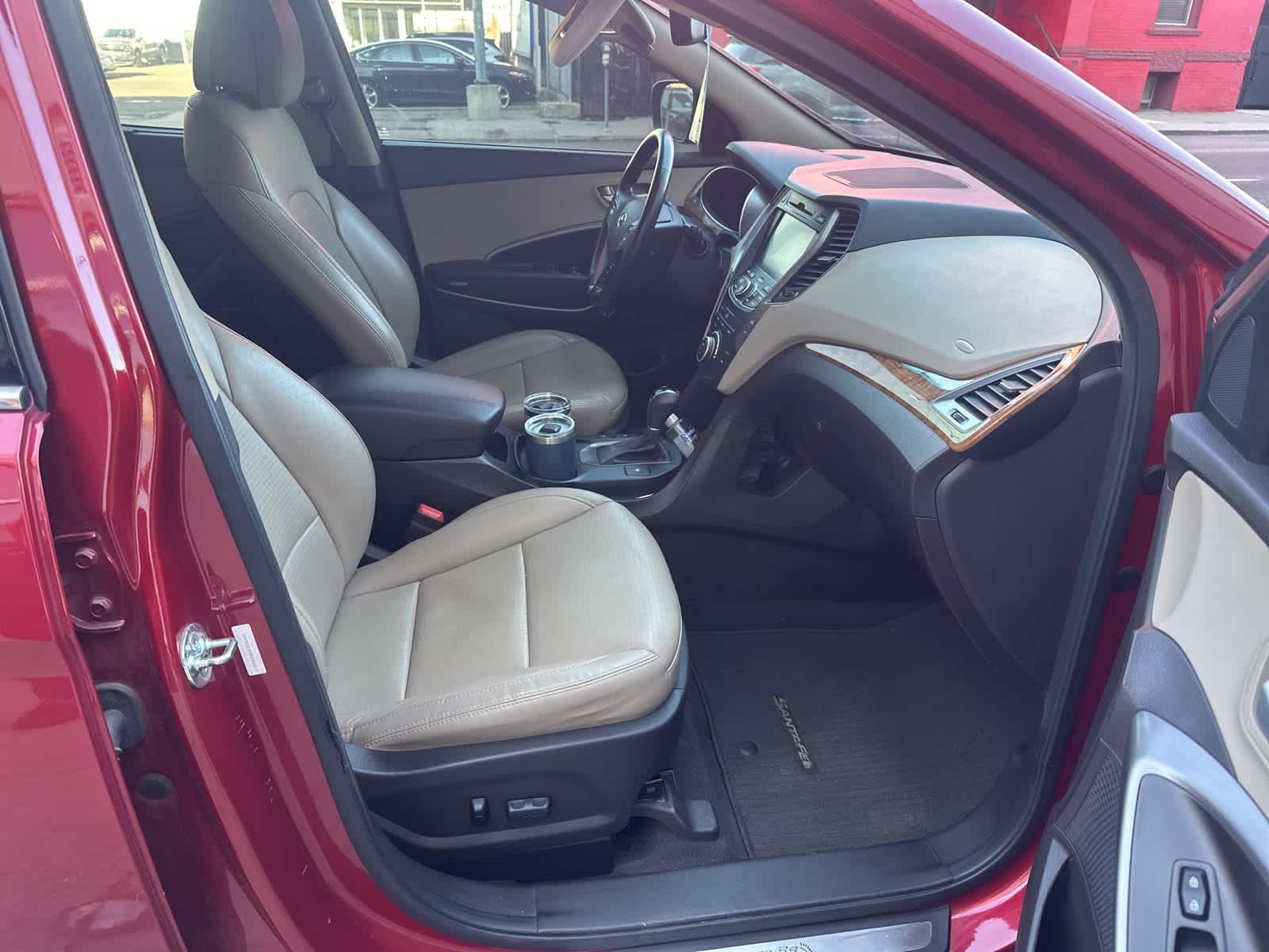 Thumbnail: 2016 Hyundai Santa Fe - 4