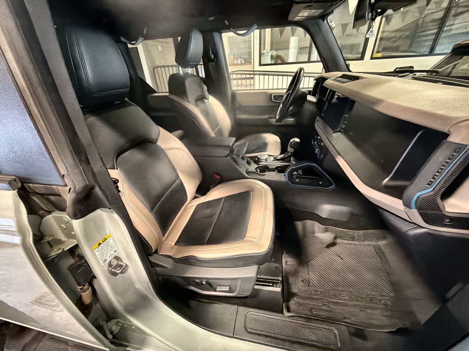 Thumbnail: 2022 Ford Bronco - 22