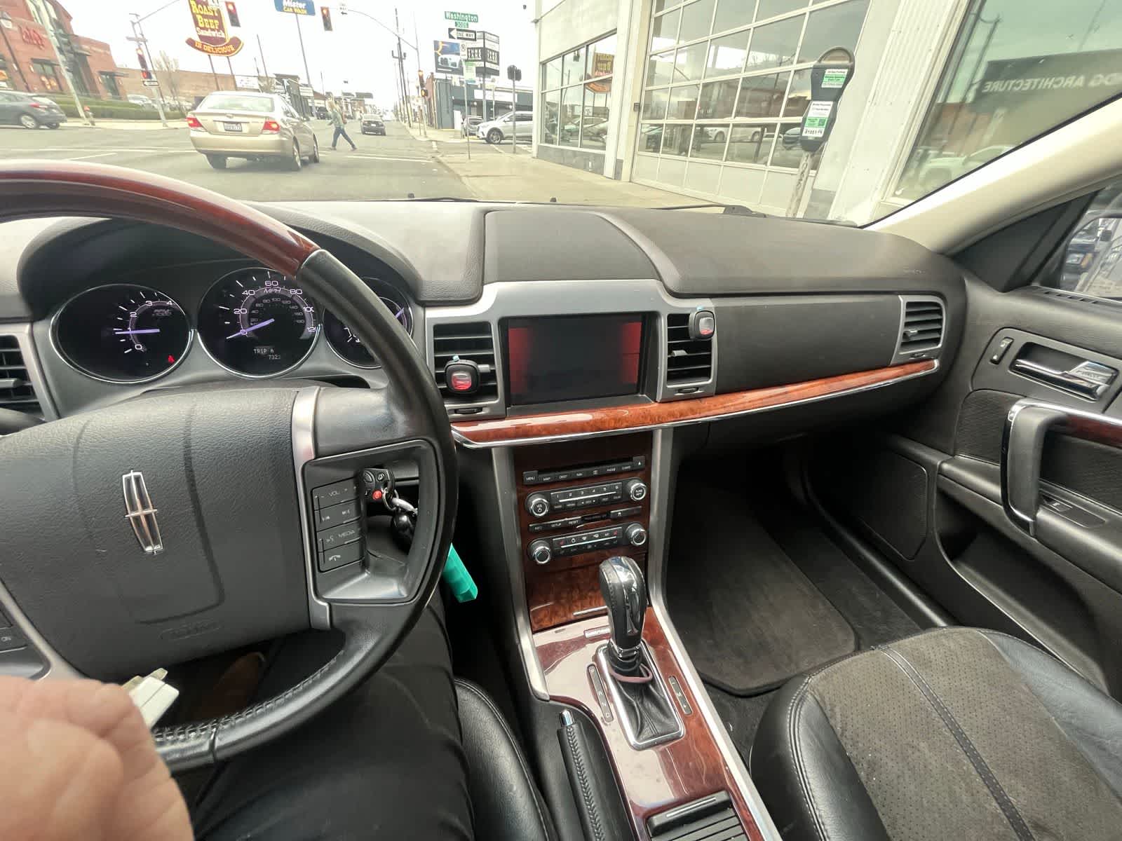 Thumbnail: 2011 Lincoln MKZ - 2