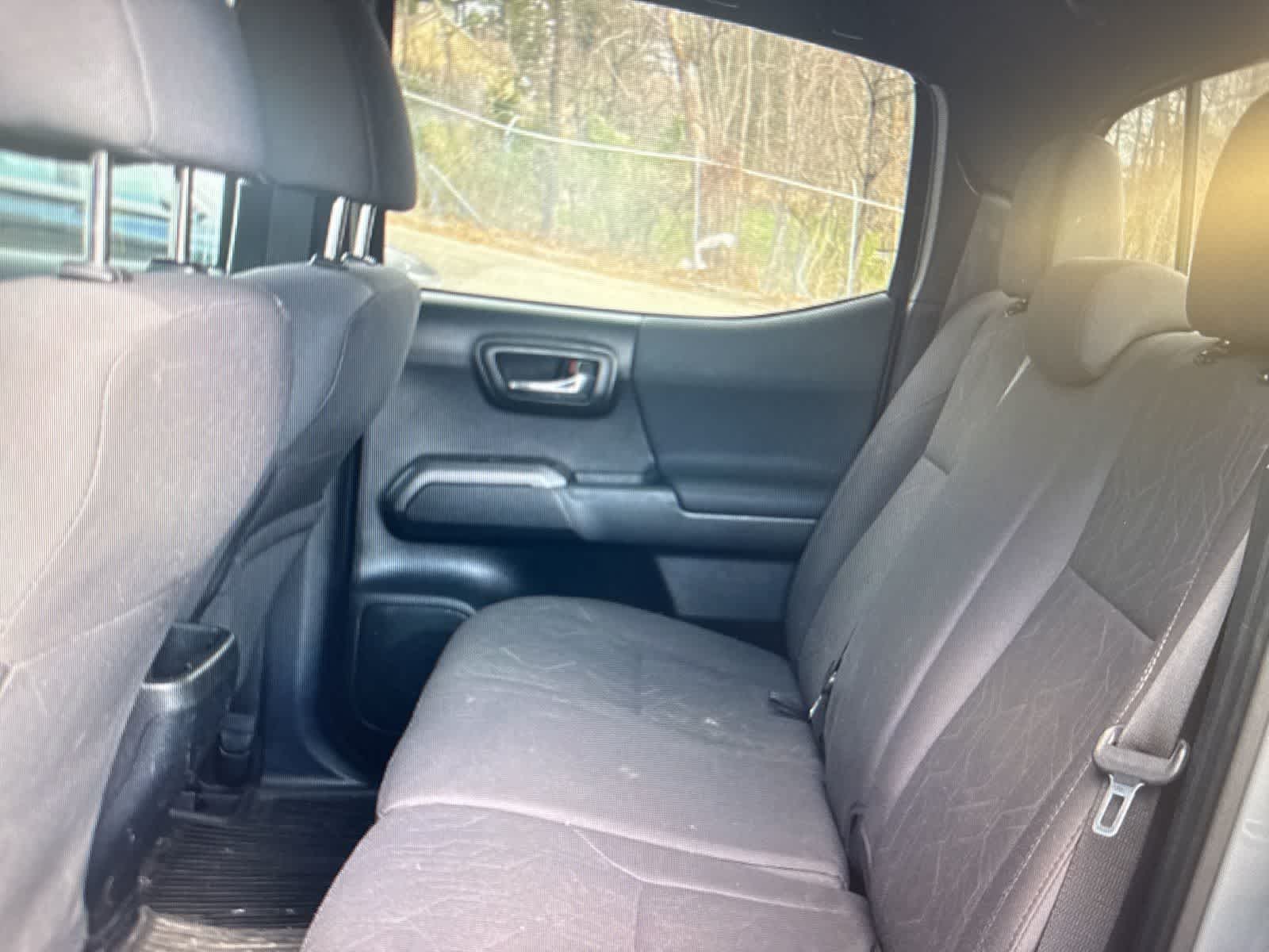 Thumbnail: 2018 Toyota Tacoma - 13