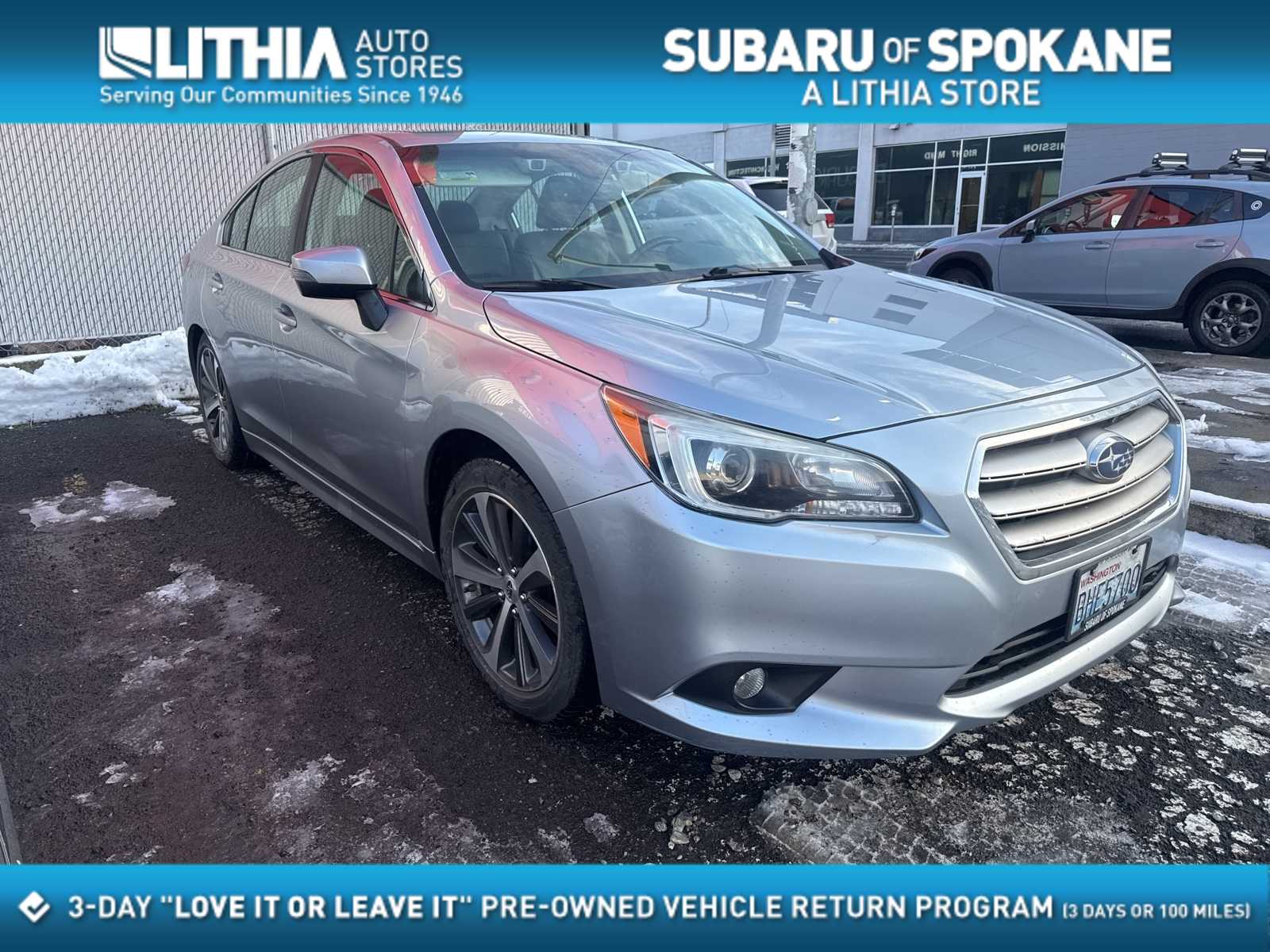 2017 Subaru Legacy Limited's photo