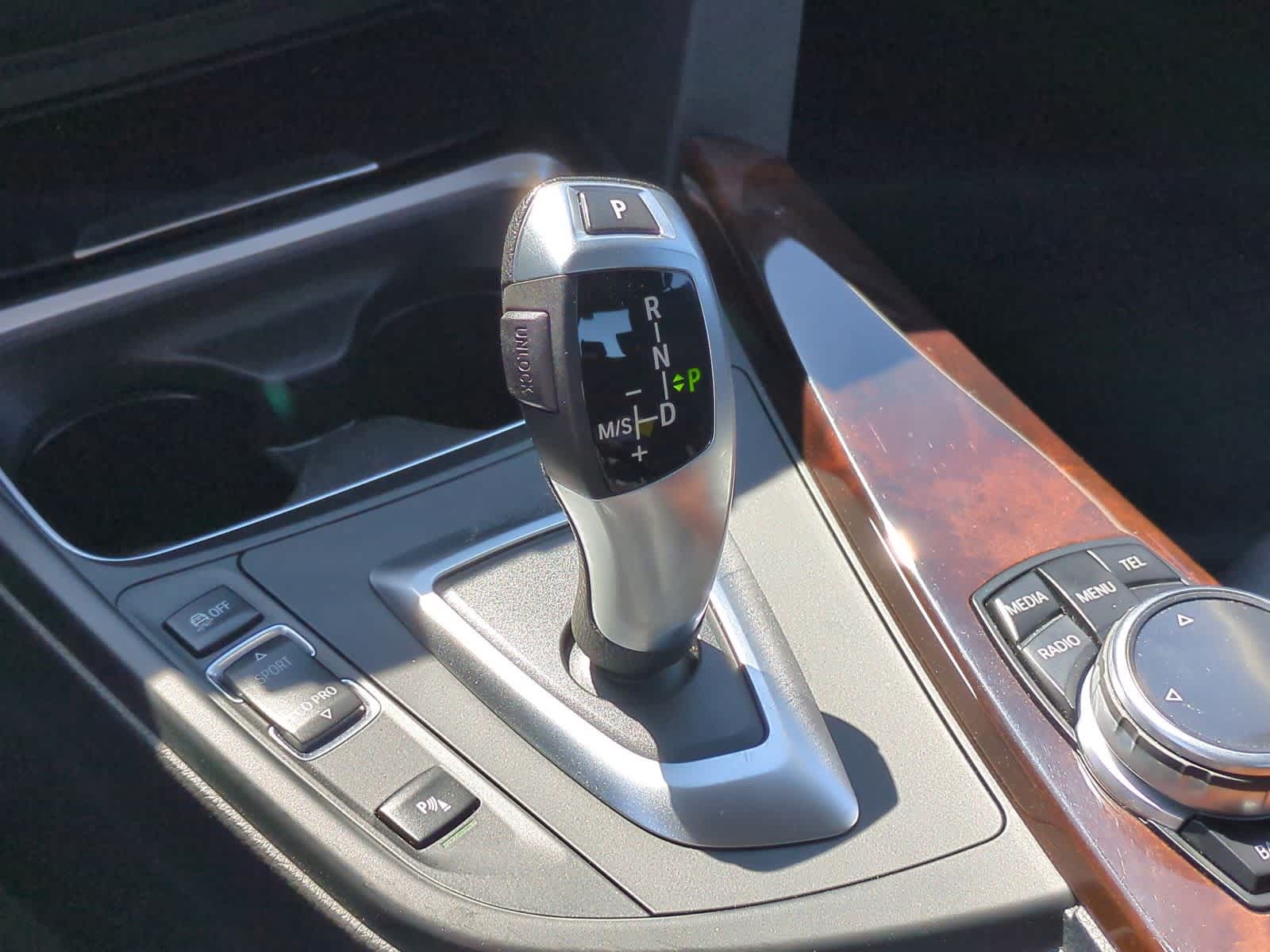 Thumbnail: 2015 BMW 3 Series - 33