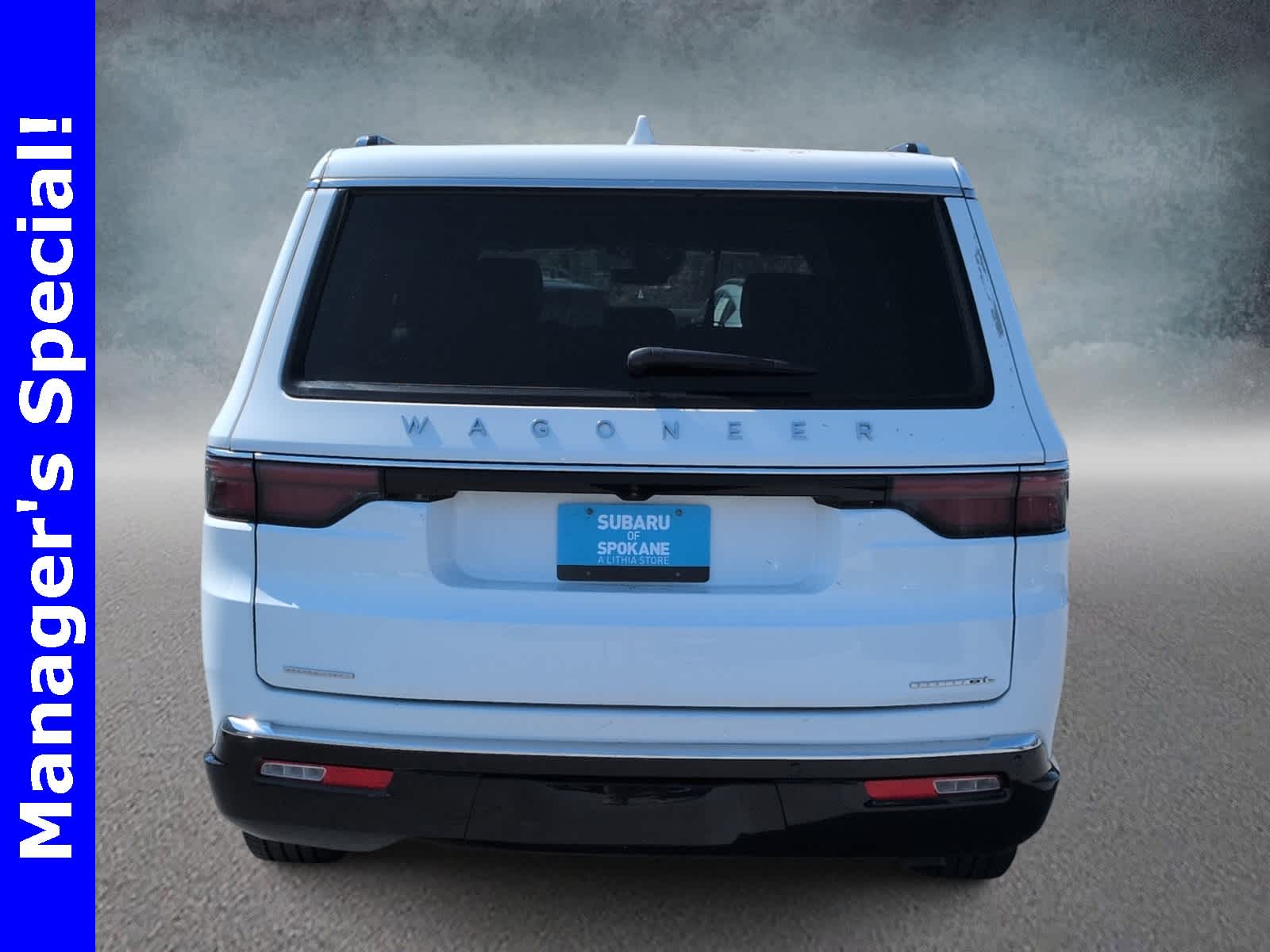 Thumbnail: 2023 Jeep Wagoneer - 7